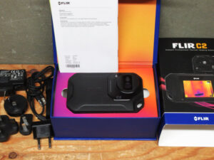 2020年購入 FLIR フリアー C2 元箱・各付属品付き 小型 赤外線 コンパクト サーモグラフィー カメラ