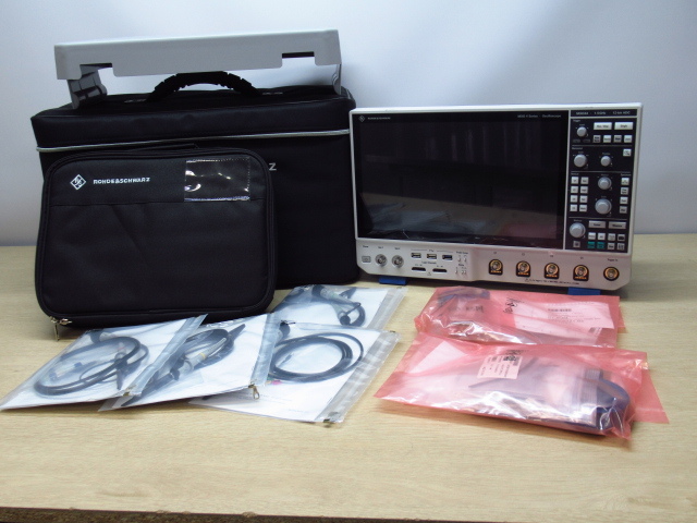 ROHDE&SCHWARZ R&S ローデシュワルツ MXO44 オシロスコープ MXO 4シリーズ
